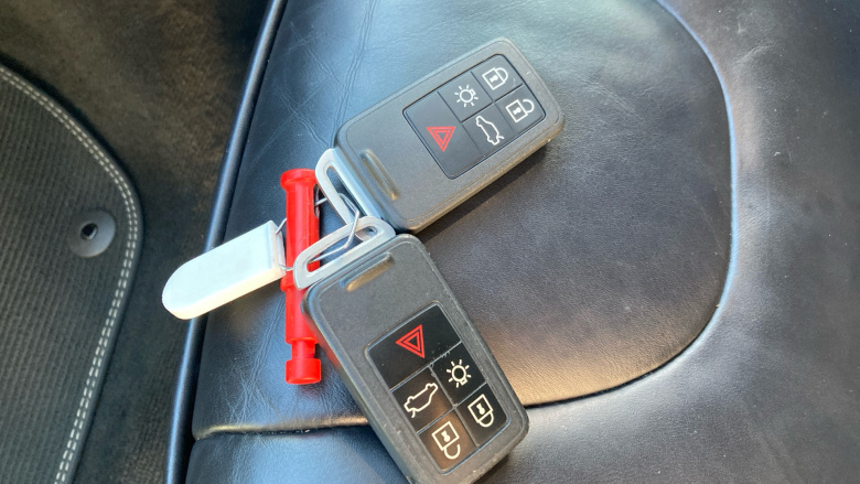 Volvo V40 T3 [152] R DESIGN Pro 5dr Petrol Hatchback